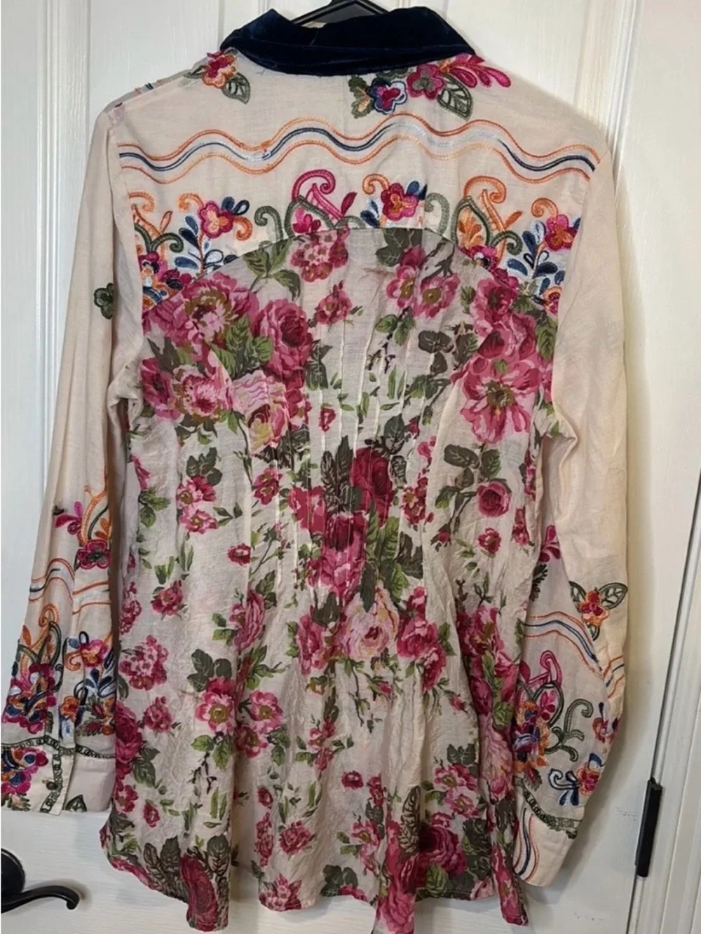 Aratta Shana Embroidered Button-Down Blouse - Picture 3 of 4